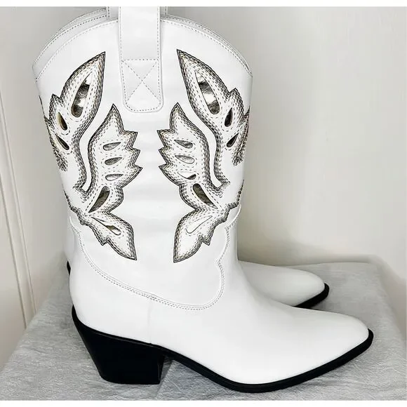 Forever 21 Remmington White Pointed-Toe Western Ankle Boots Size 6 New - Picture 4 of 8